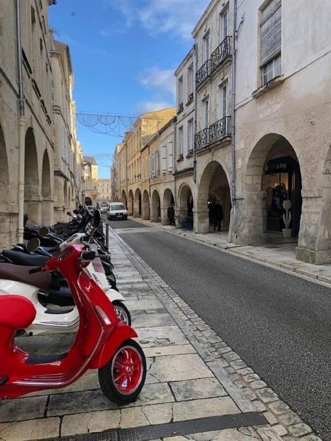 Appartement T3 Tout Confort En Duplex A 20Mn A Pied Du Centre-Ville Avec Tv Et Wifi La Rochelle  Exterior photo